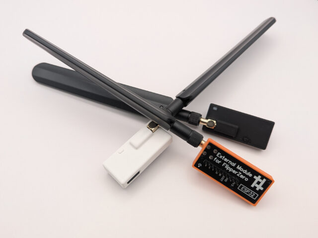 Модуль ESP32 Marauder с внешней антенной — изображение 2